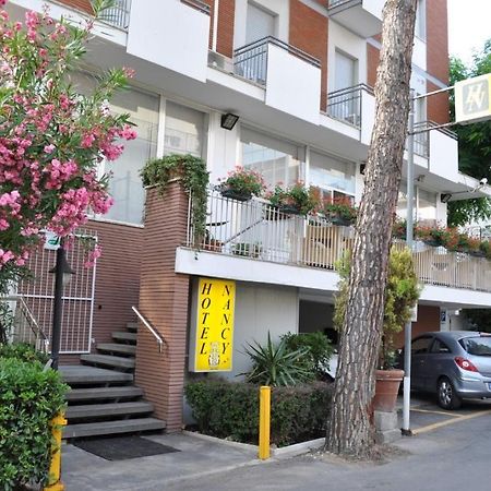 Hotel Nancy Римини Екстериор снимка