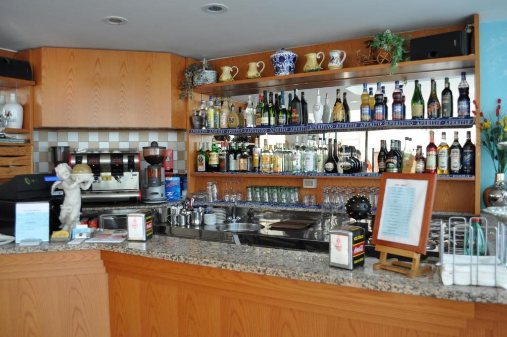 Hotel Nancy Римини Екстериор снимка