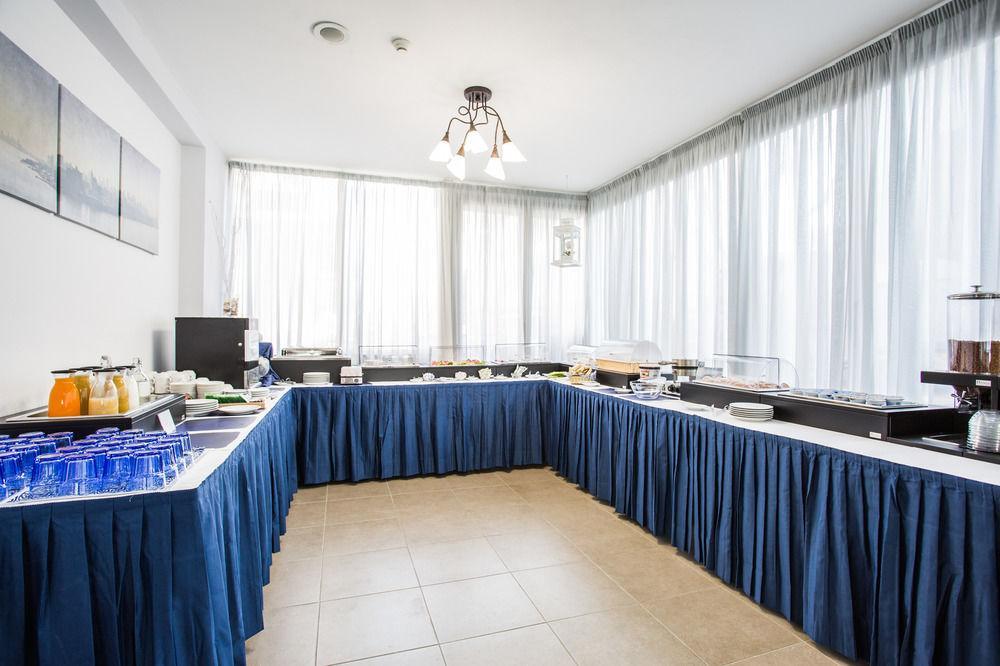 Hotel Nancy Римини Екстериор снимка